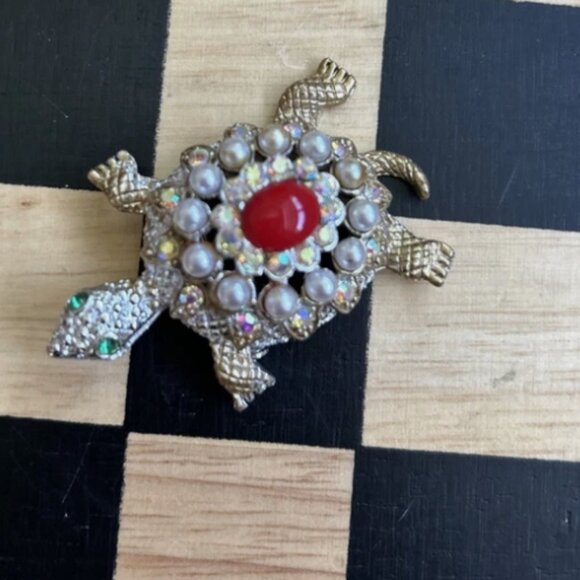 Vintage Gold Tone Turtle Brooch Pin with Rhinestones and Faux Pearls - Picture 2 of 5